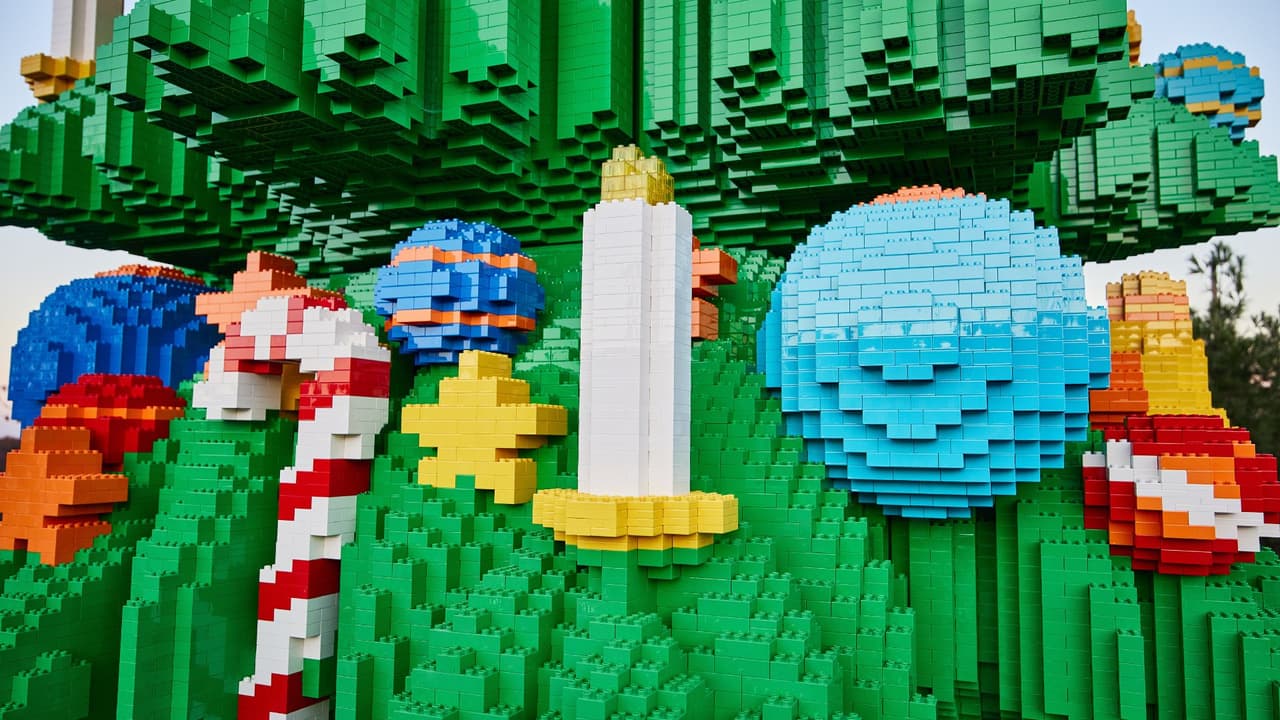 Celebra la Navidad en Legoland Florida: nuevo árbol de Lego y shows especiales