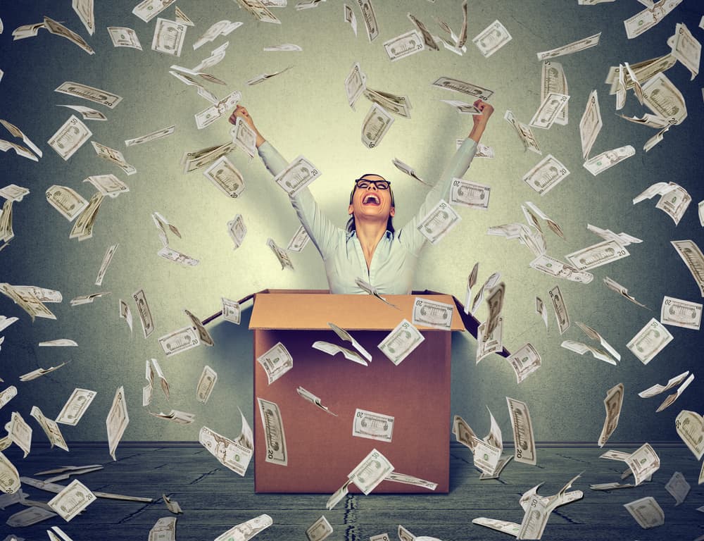 En 
<b>Sagitario</b> están abriéndose las arcas de la fortuna y la cornucopia de la abundancia, lo cual significa que estás frente a una etapa de soluciones económicas e ingresos inesperados.
<br>