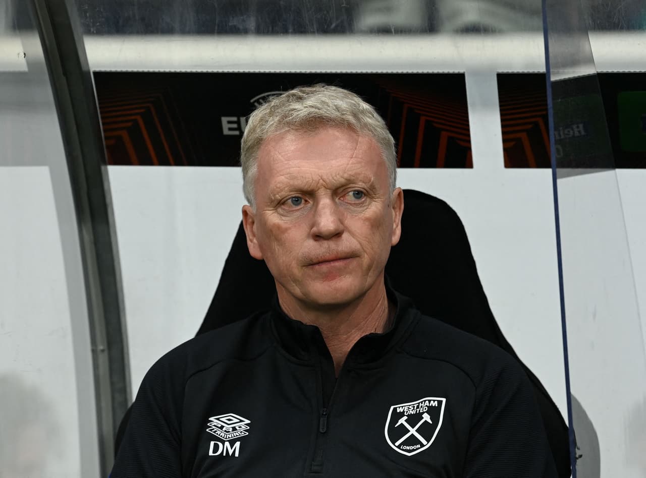 David Moyes expulsado del terreno de juego ante la frustración de lo qué sucedía en la cancha.