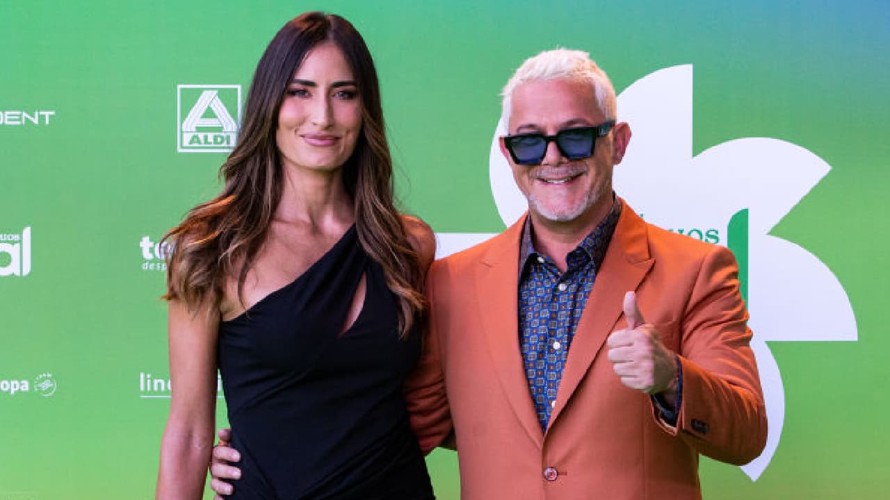 Alejandro Sanz y Rachel Valdés.