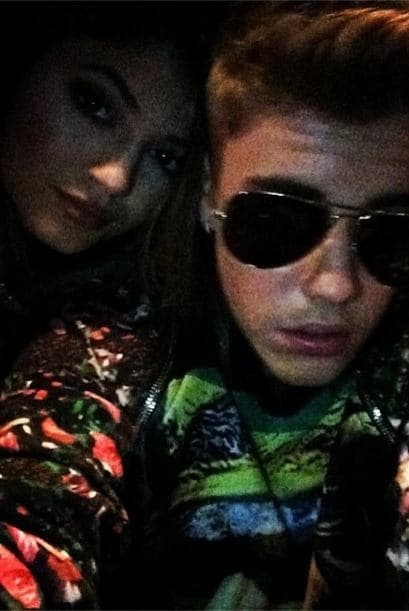 Aunque no hubo fotografías, los testigos dijeron a los medios que la pareja se la pasó de fiesta y en compañía de otros amigos.