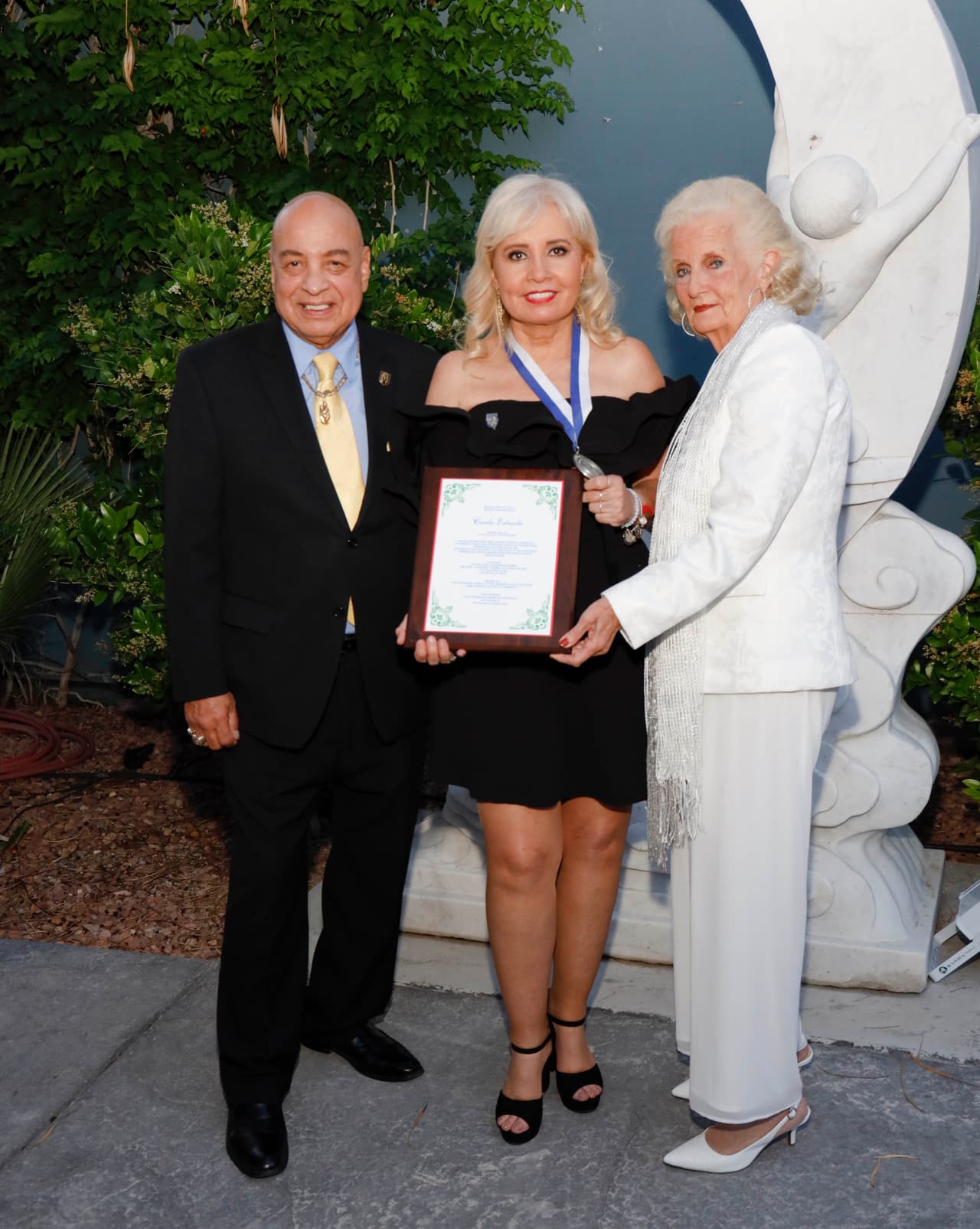 Fue Aner Iglesias, propietario de la Hacienda Palomino (que fuera la casa de Michael Jackson), quien entregó la distinción a la productora de telenovelas como ‘Quinceañera’, ‘El privilegio de amar’ y ‘El manantial’.