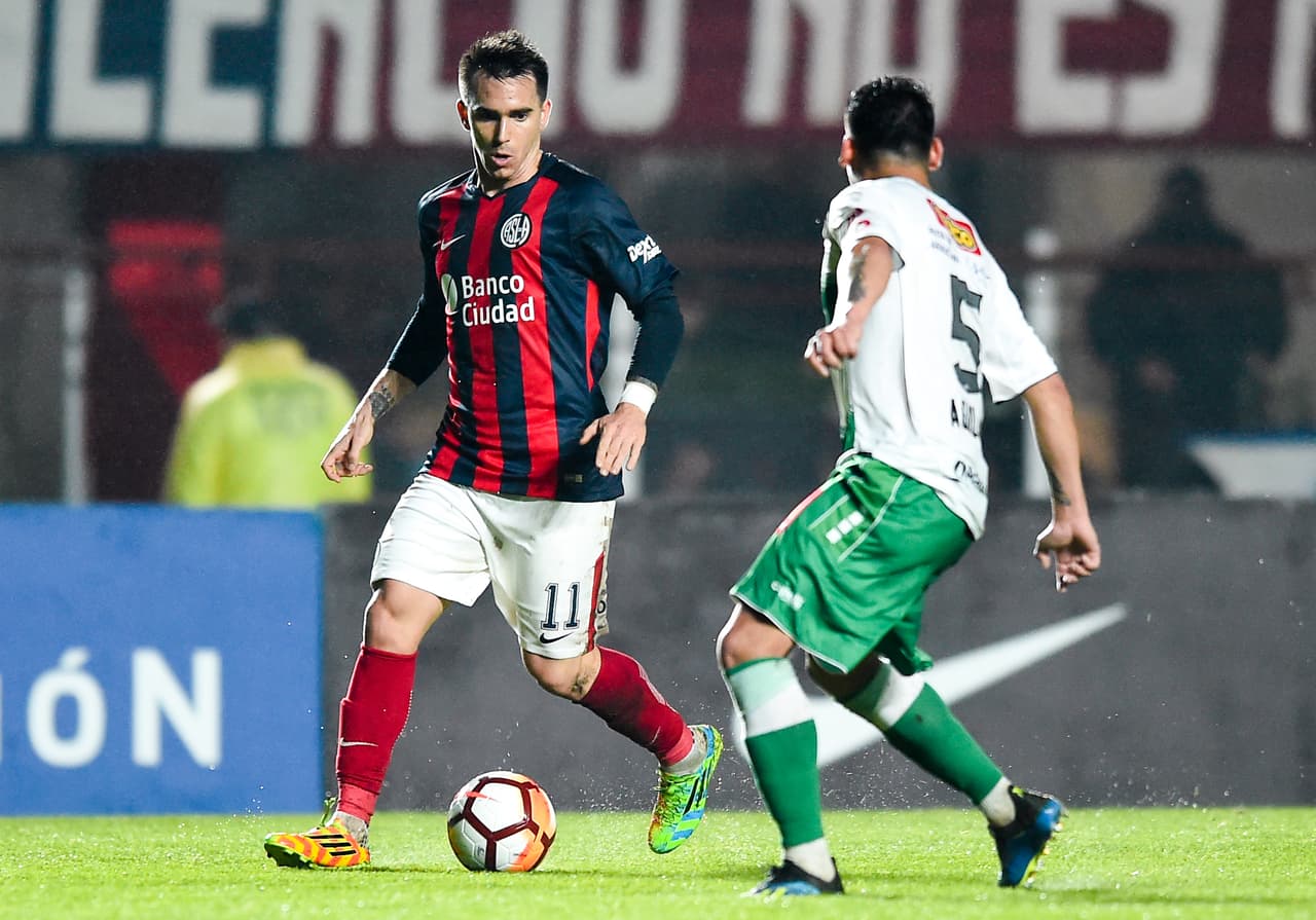 Un extremo veloz y habilidoso es Pablo Mouche, 
<b>quien alcanzó la final de la Libertadores 2012 con Boca Juniors.</b> Tras romperla en Brasil, ahora juega en San Lorenzo.