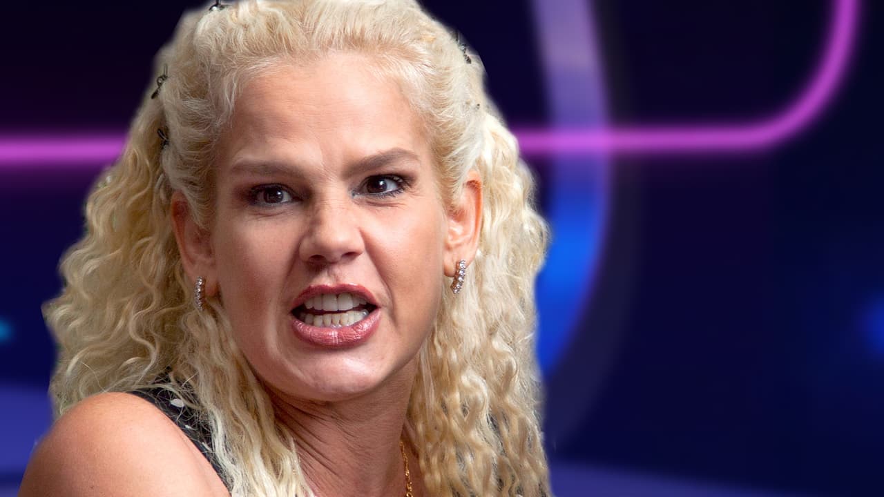 Niurka Marcos explotó en días pasados cuando la prensa le preguntó su opinión acerca de que Carmen consideraba que Edith González fue la mejor 'Aventurera'.
<br>