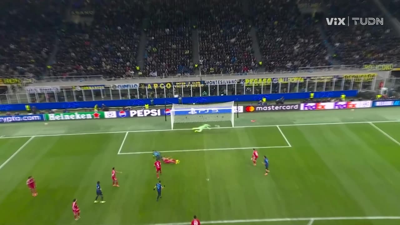 ¡Atajada enferma de Alisson! Gran remate de Lautaro pero mejor reacción del brasileño