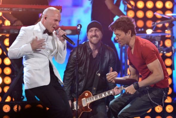 Y claro, al escenario llegó un grande del género urbano: Pitbull. ¡Opina en nuestro Foro!