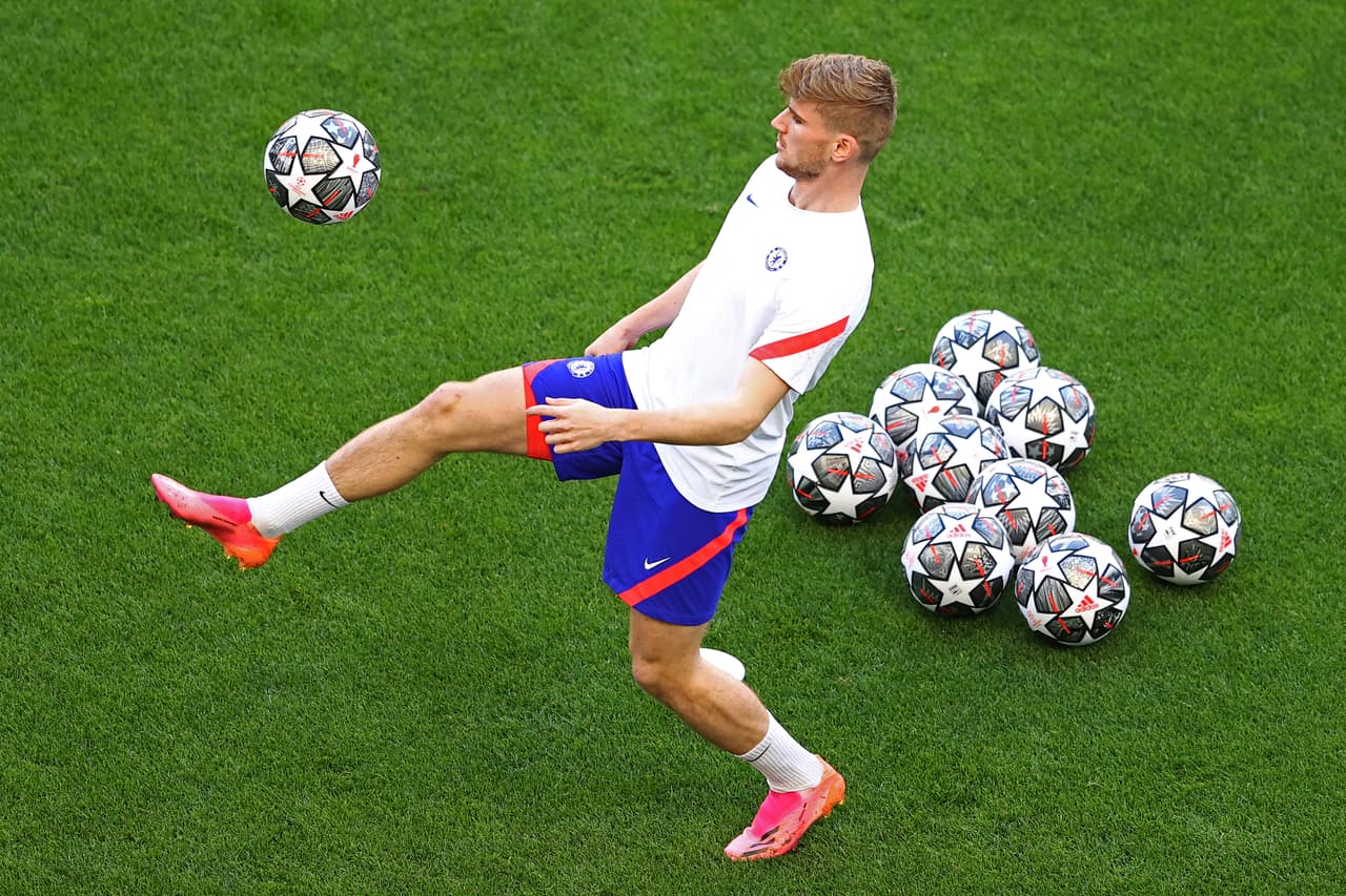 Último entrenamiento y listos… Chelsea y Manchester City reconocieron la cancha del Do Dragao y están listos para la Final de la UEFA Champions League que disputarán este sábado en Porto.
