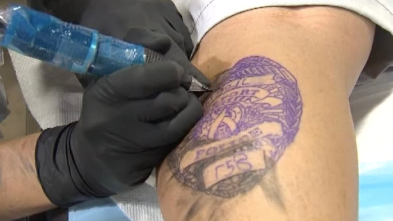 Raed González explicó que otro tatuaje muy común es el de la santa muerte, el cual usan organizaciones criminales para identificarse.