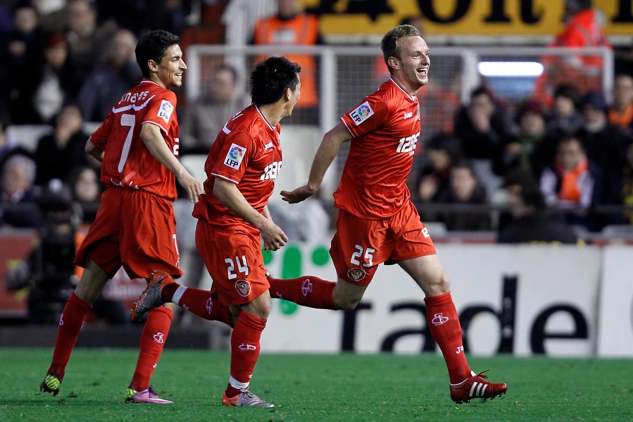 Durante estos años jugó 149 partidos, anotó 32 goles y dio 41 asistencias.