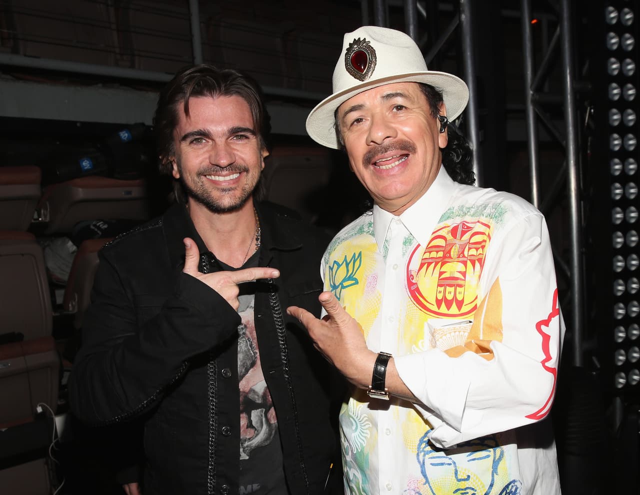¡Santana y Juanes se pasaron algunos tips musicales!