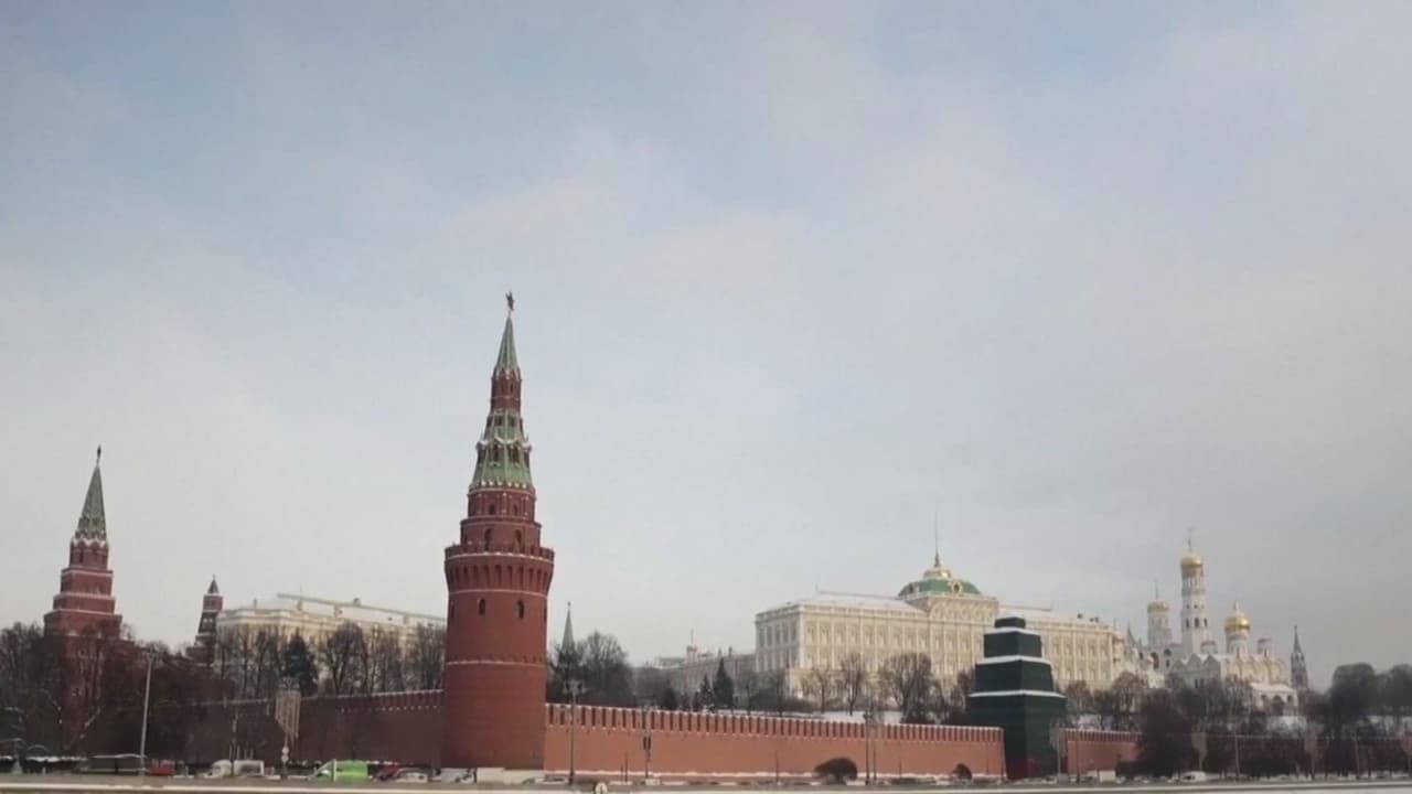 Trump solicita a Rusia detener ataques contra Kiev para facilitar cumbre de paz en Abu Dabi