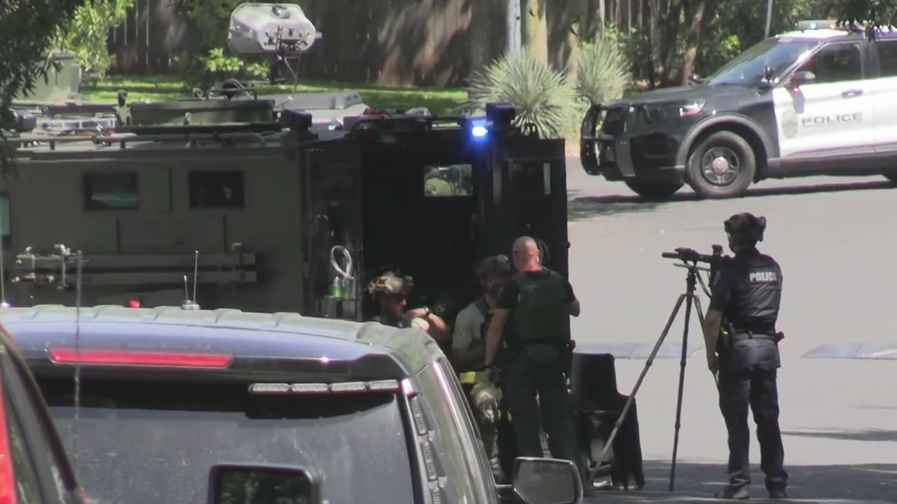 La policía de Austin moviliza al equipo SWAT por segundo día y arresta a un sospechoso armado