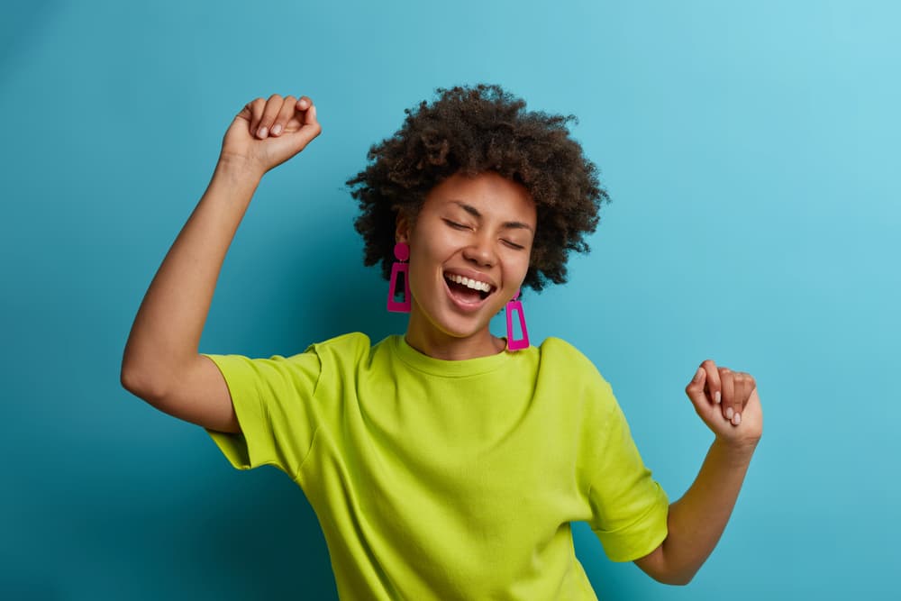 <b>JABALÍ EN EL MES DEL BUEY 2021</b>
<br>
<b>(Los nacidos en 1935, 1947, 1959, 1971, 1983, 1995, 2007, 2019)</b>
<br>Un signo yin, al igual del buey, de polaridad negativa, con una gran afinidad entre ambos. Sabrás obrar con inteligencia cuando surjan dificultades en tu vida laboral o familiar. Sabrás enfrentarlas y saldrás victorioso.
<br>