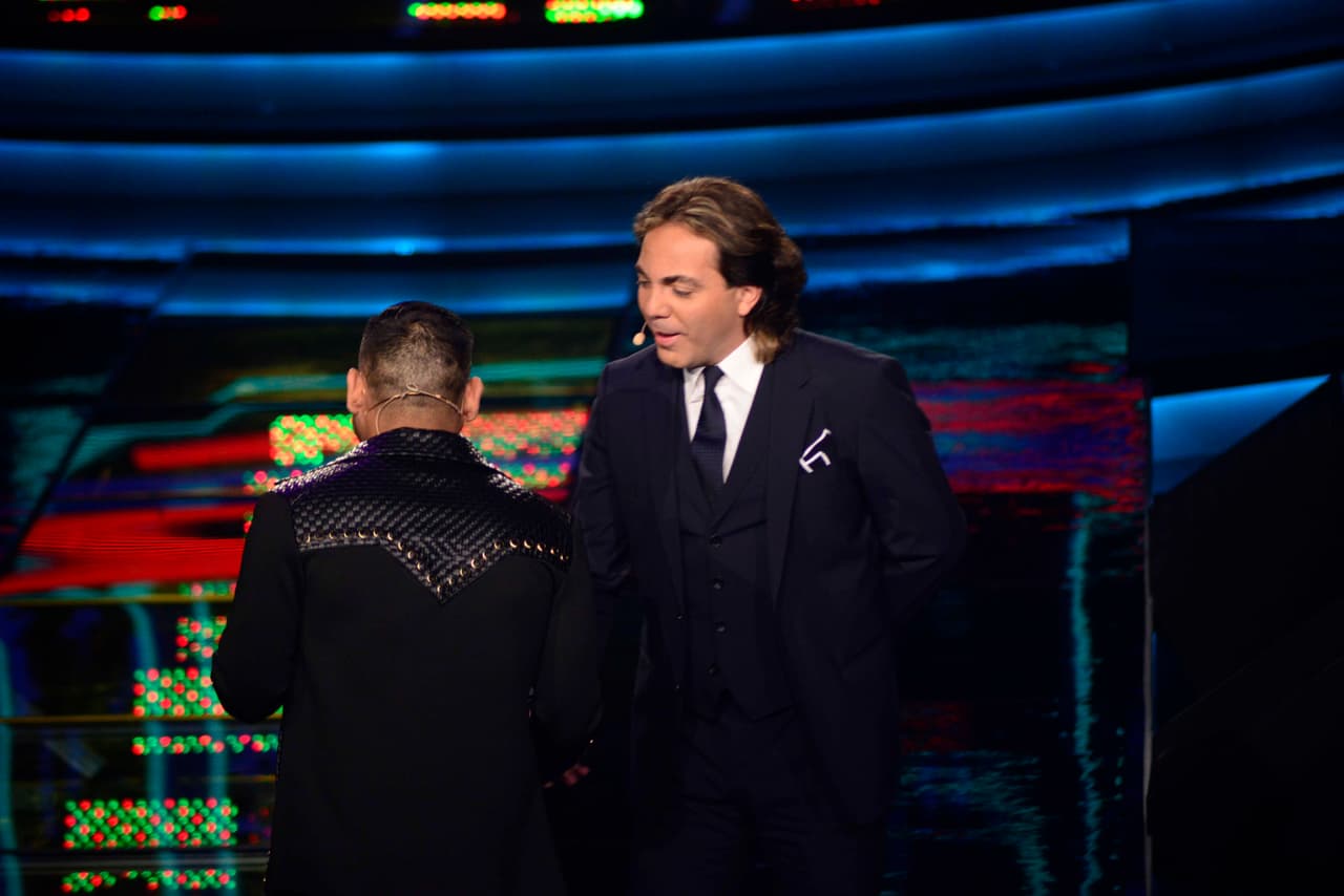 Parece que no se llevan bien, pero la realidad es que Espinoza y Cristian tienen una gran relación de amistad, eso sí, no dejan de pelear, decirse de cosas, bailar y cantar juntos logrando todo un show, pero al final, este dueto nos hace reír con sus ocurrencias.