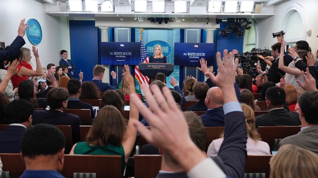 Corte de apelaciones mantiene el veto de Trump a la agencia AP en la disputa por el nombre del golfo de México
