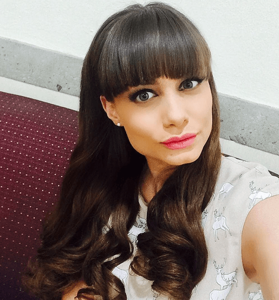 Esta sexy actriz le dio vida a Montserrat Moret.