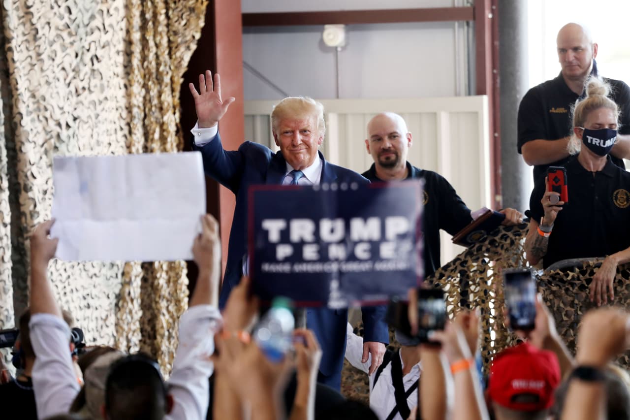 El presidente Donald Trump visitó Yuma para realizar un mitin de campaña, durante el evento recibió el respaldo del Sindicato de la Patrulla Fronteriza.