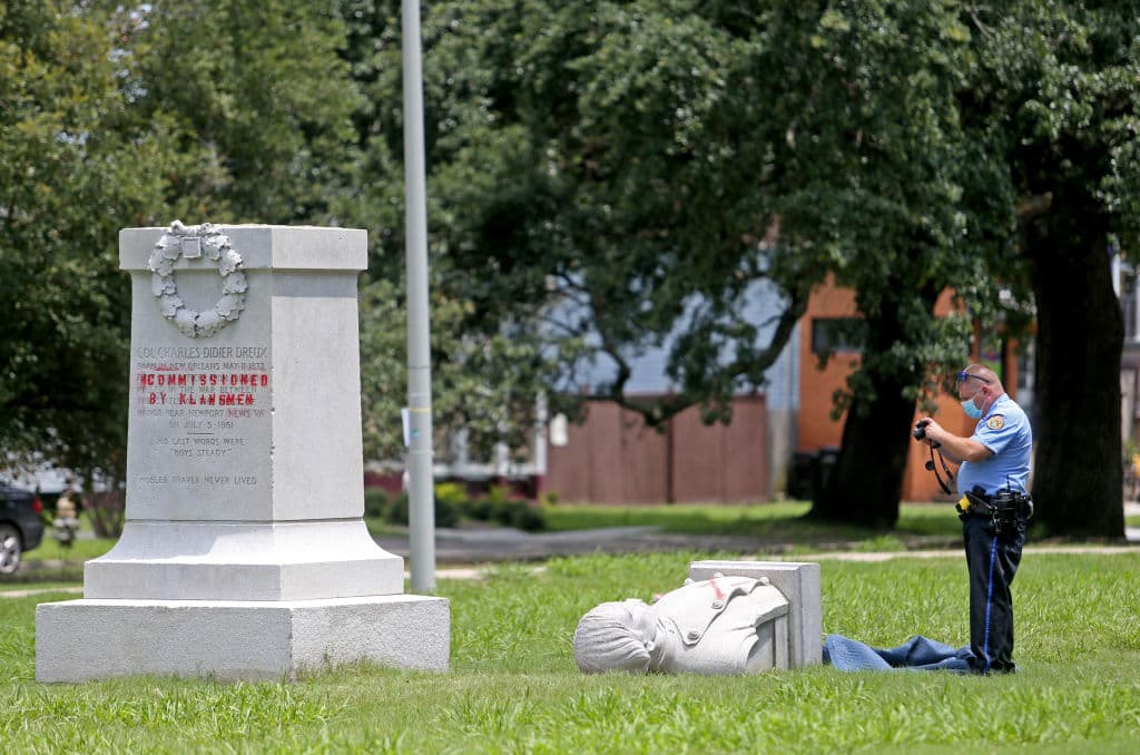 <b>Puesto 25: Culiacán</b>, México. Homicidios por cada 100,000 habitantes:
<b> 49.41</b>. Habitantes: 955,340.
<br>
<b>Puesto 24: Memphis</b>, EEUU. Homicidios por cada 100,000 habitantes: 
<b>50.99</b>. Habitantes: 651,073.
<br>
<b>Puesto 23: Maturín</b>, Venezuela. Homicidios por cada 100,000 habitantes: 
<b>51.03</b>. Habitantes: 497,723.
<br>
<b>Puesto 22: Mandela Bay</b>, Sudáfrica. Homicidios por cada 100,000 habitantes: 
<b>51.19</b>. Habitantes: 1,213,060.
<br>
<b>Puesto 21: Nueva Orleans</b>, EEUU. Homicidios por cada 100,000 habitantes: 
<b>51.78</b>. Habitantes: 390,144.