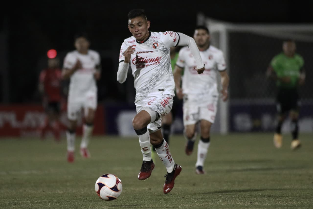 Lezcano se perdió la oportunidad de abrir el marcador tras errar un penal a los 78’ de juego. En la J3, los Bravos se medirán al América en la frontera y Xolos visitará al Puebla.