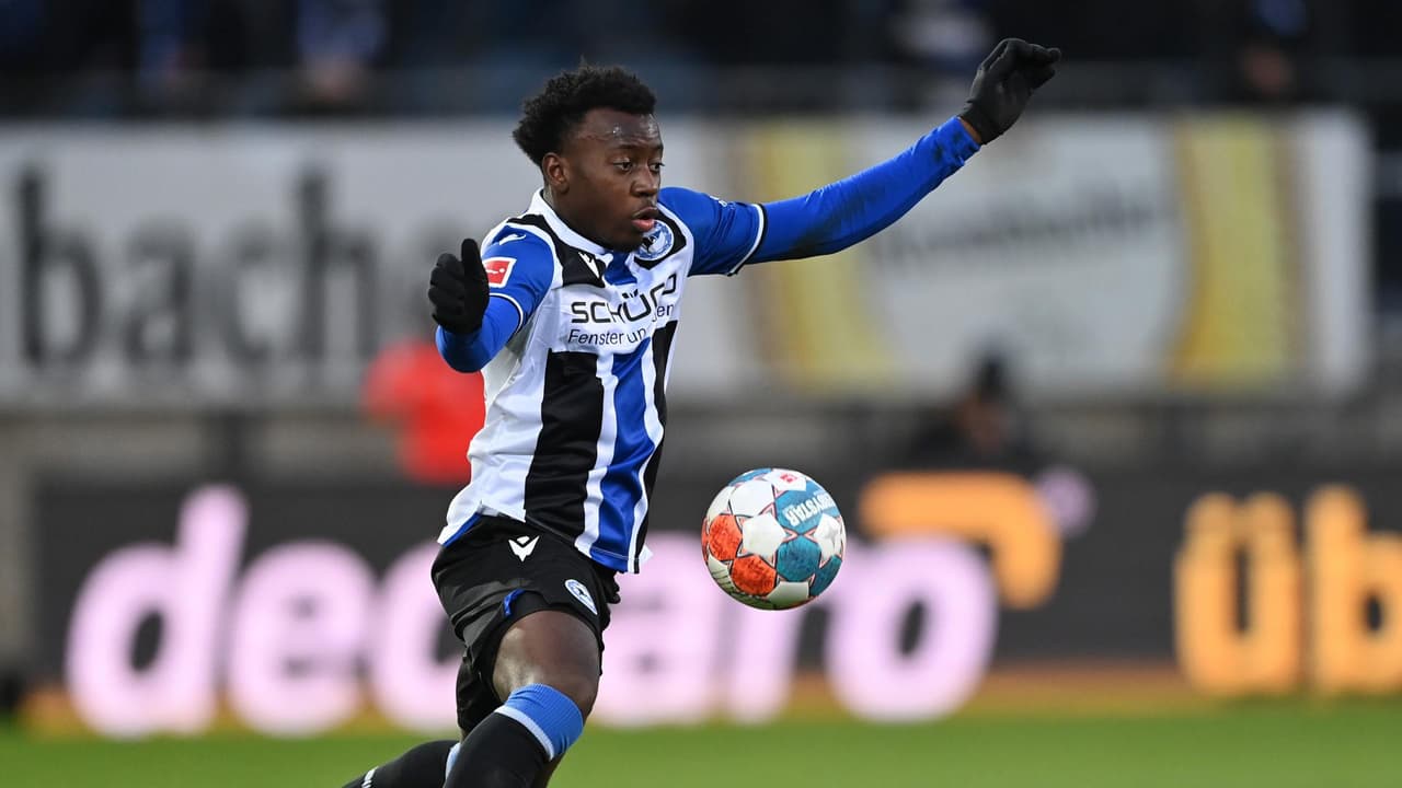 George Bello convocado con EEUU en suplencia de Sergiño Dest