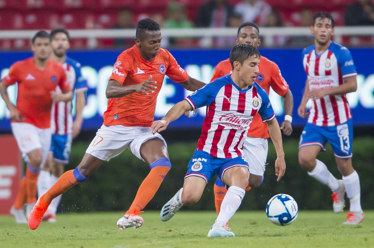 Guadalajara dominó en buena manera la primera mitad del encuentro.