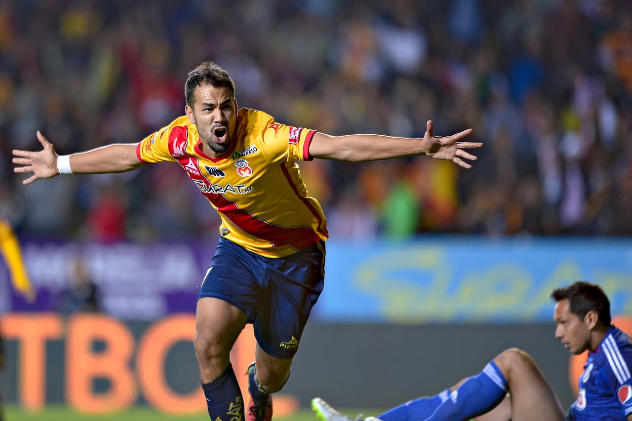Morelia 2-0 Chivas: Monarcas aprovechó el caos defensivo de Chivas
