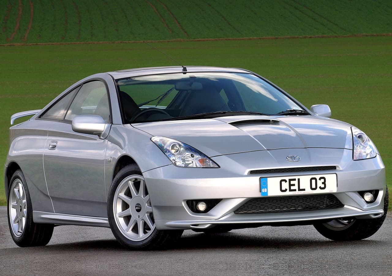 <h3 class="cms-H3-H3"><b>5. Toyota Celica</b></h3>
<br>
<br>
<b>Conductores citados por mal comportamiento al volante:</b> 47.6 de cada 1,000.
<br>
<br>
<b>Precio inicial del vehículo:</b> 4,430 dólares (edición 2005 usada)
<br>
<br>
<b>Potencia:</b> 140 caballos de fuerza