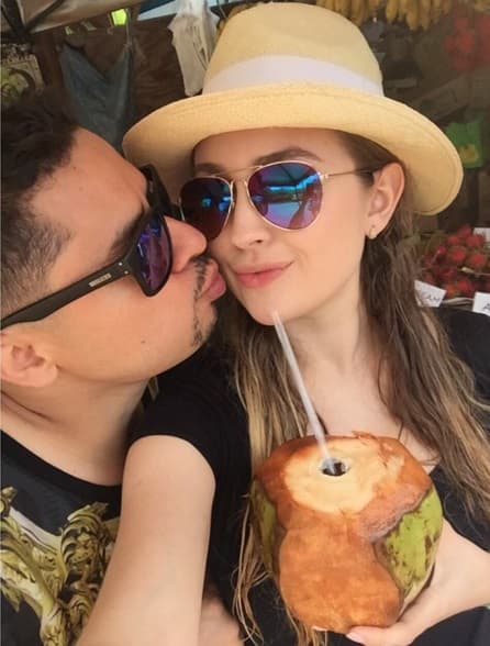 Larry comentó que Kenia fue quien le mandó el primer mensaje de forma privada, en donde le preguntaba si se acordaba de ella.