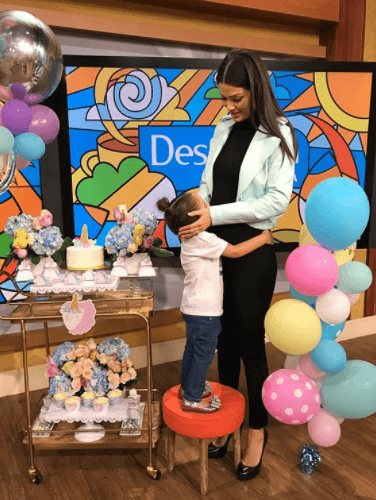 A través de sus redes sociales, también compartió su alegría de poder darle un compañerito de juegos a su pequeña princesa.