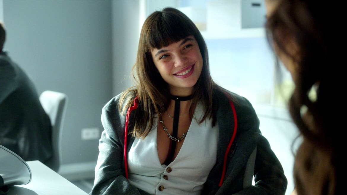 <b>Martina Cariddi</b>
<br>Cariddi saltó a la fama durante la cuarta temporada de
<a href="https://www.univision.com/deportes/increible-netflix-confirma-la-quinta-temporada-de-elite-fotos">‘Élite’</a>, en el papel de Mencía, una joven rebelde que tiene un romance con Rebeka.