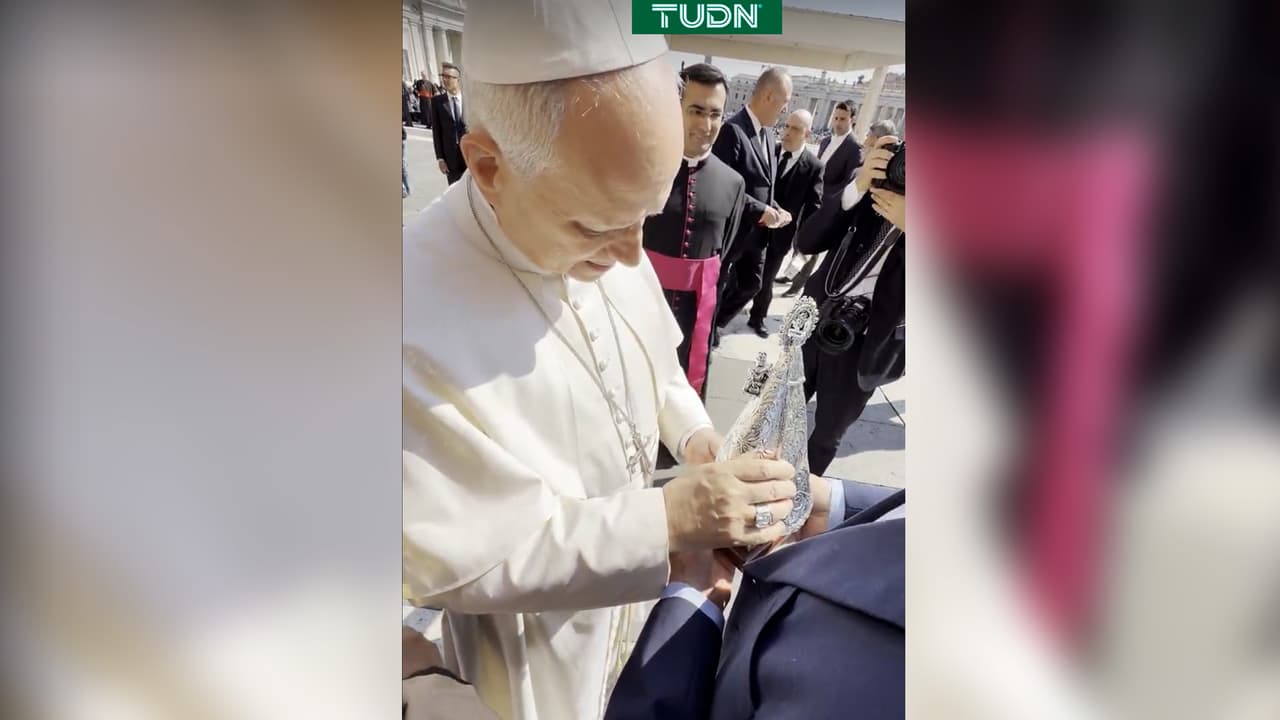 Oviedo visita al Papa y le regala una Virgen de Guadalupe