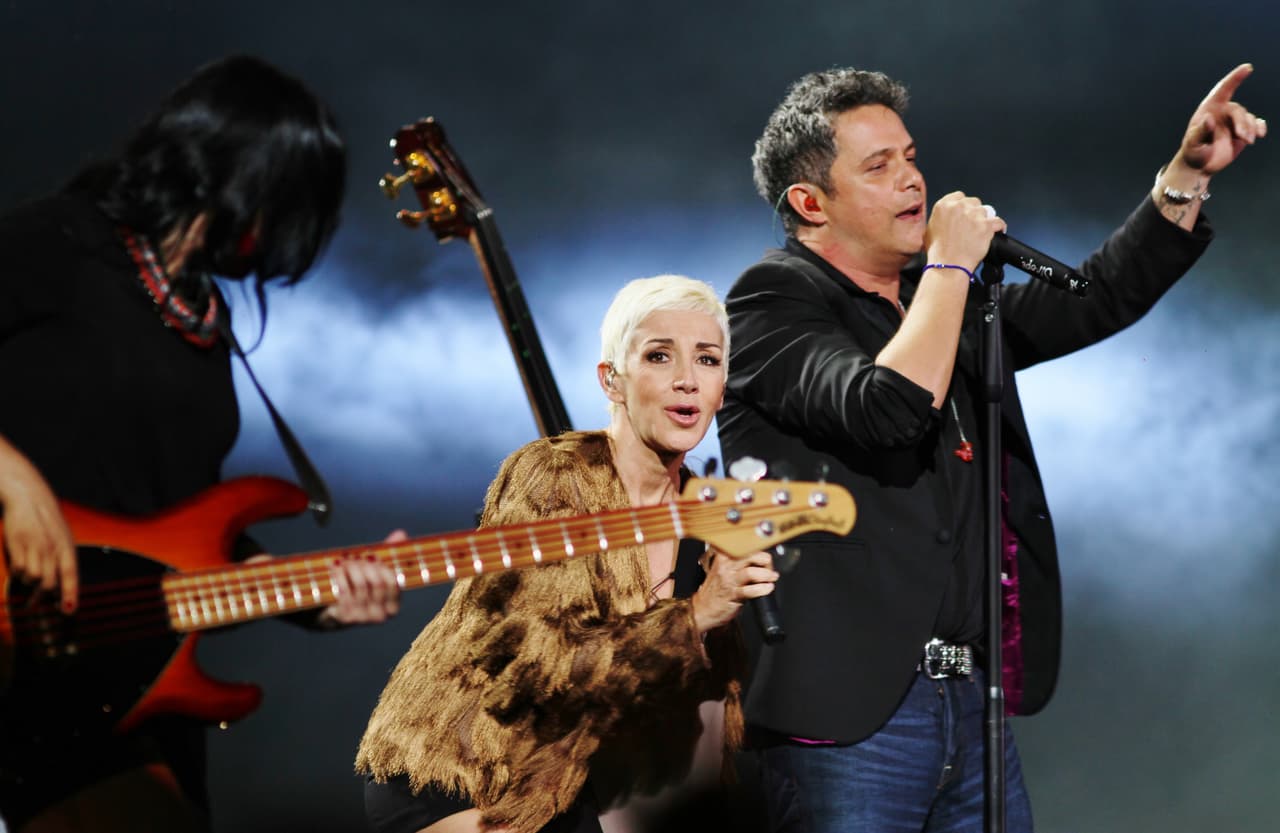 Alejandro Sanz triunfó durante la tercer noche del festival de música Viña del Mar.