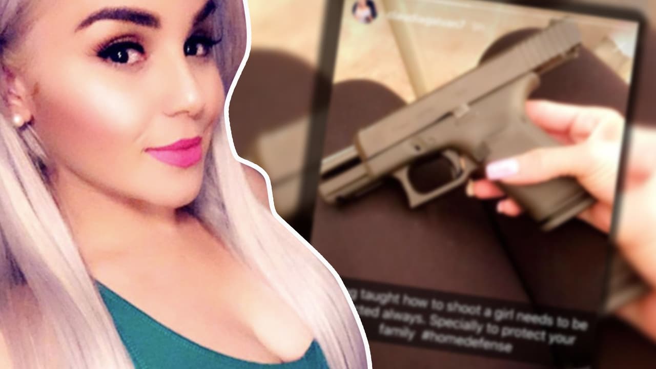 Claudia Galván muestra el arma con la que piensa “proteger a su familia”