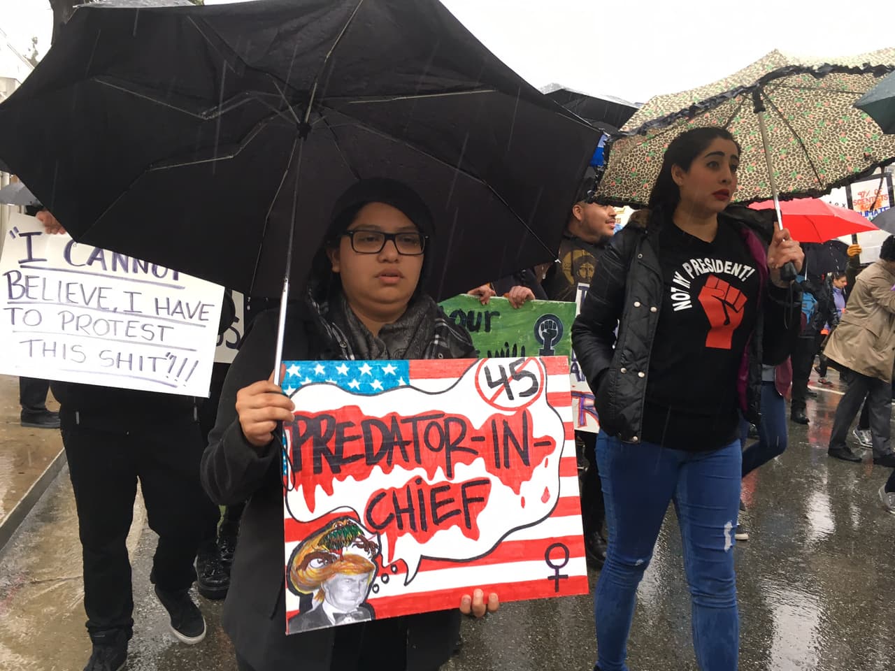 Las movilizaciones partieron de distintos puntos y se congregaron frente a la Alcaldía de Los Ángeles.