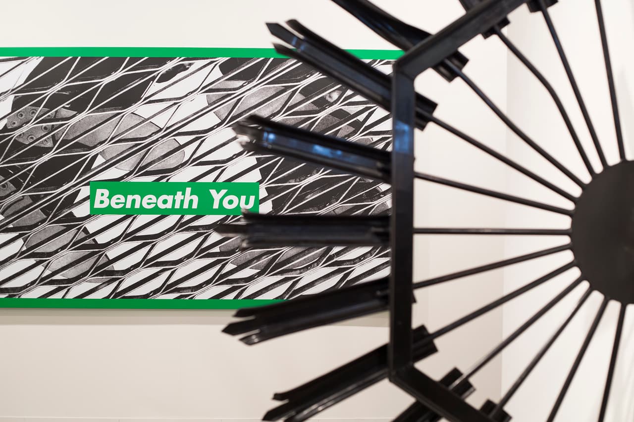 ¿No tienes mucho tiempo para recorrer Art Basel pero quieres tener un panorama claro sobre las tendencias en el mercado del arte contemporáneo? Concéntrate en los booths de estas galerías, consideradas las más poderosas no solo por su nivel de ventas, sino por el reconocimiento que tienen los artistas que representan, su profesionalismo y el olfato para detectar un talento o una propuesta emergente antes que los demás.