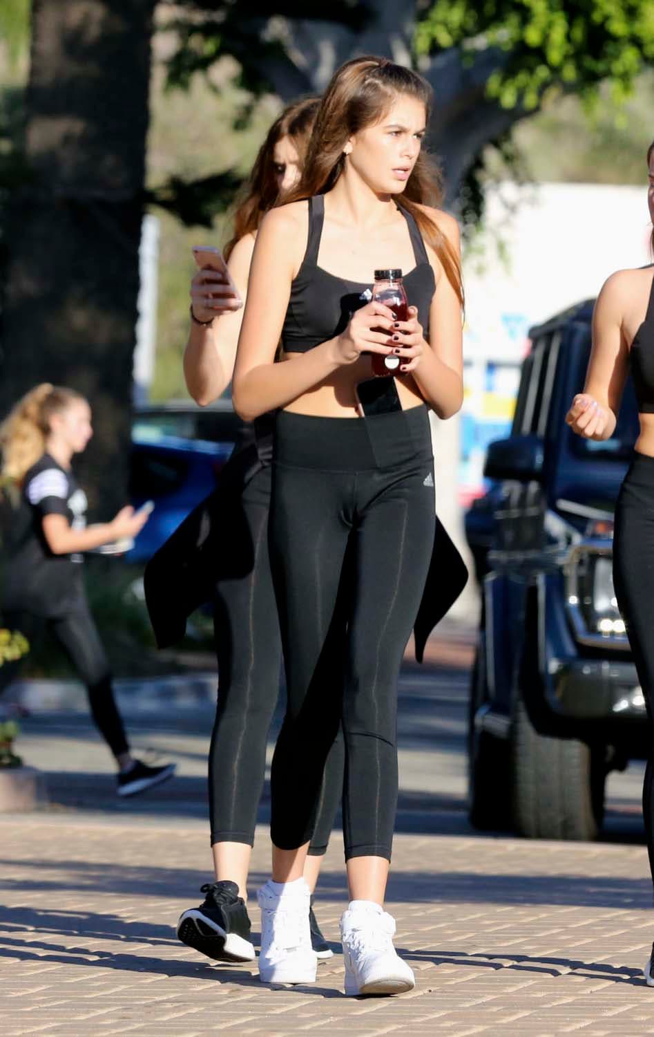 La sesión de fotos estuvo a cargo de Steven Meisel, quien sacó lo mejor de Kaia.