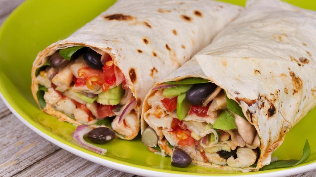 Nuestro burrito de espinacas y aguacate es un clásico saludable. Prueba la
<a href="https://www.univision.com/noticias/reto-28/burrito-de-espinacas-y-aguacate-reto-28">receta</a> con frijoles, pollo, espinacas, aguacate y queso feta.
