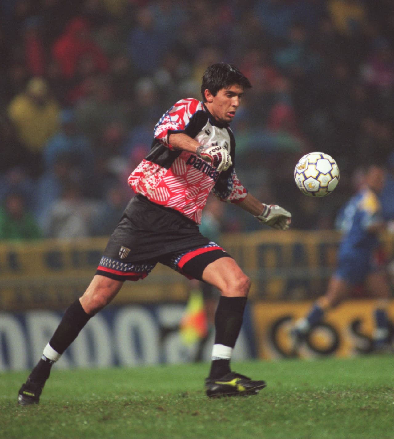 Además, fue subcampeón de la Serie A en la temporada 1996-97.