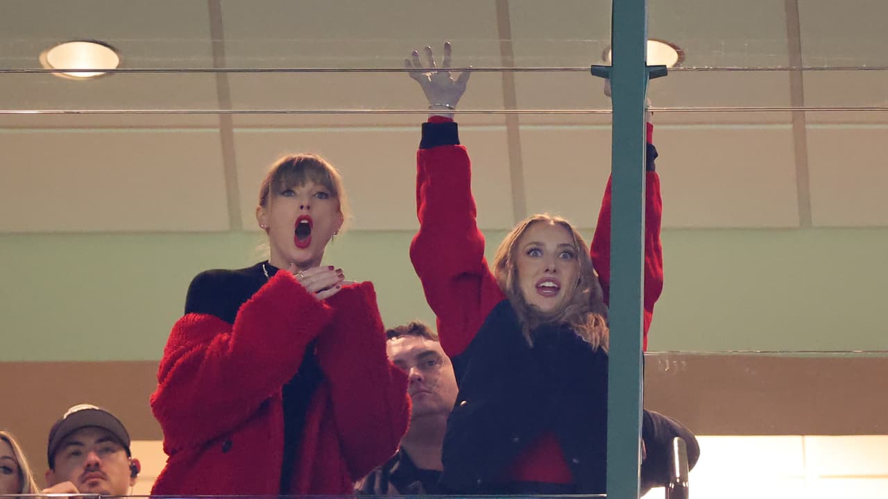 El Motherwell pide a Taylor Swift y Hollywood invertir en el equipo