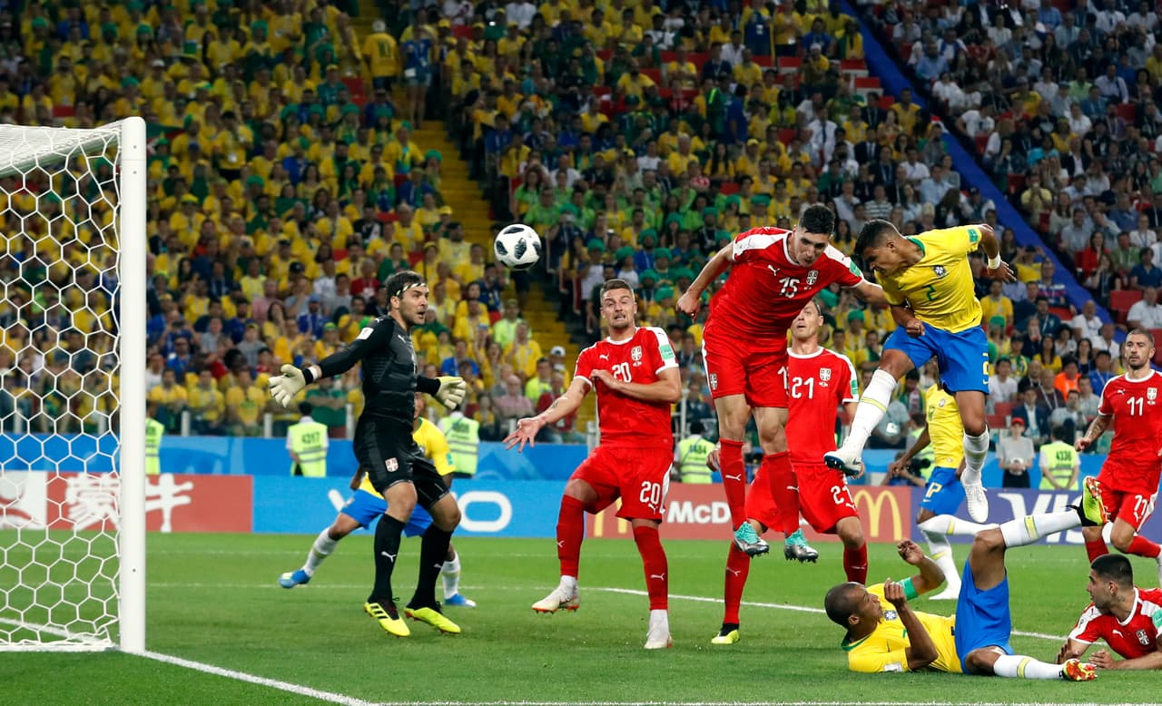112.- Thiago Silva (Brasil) al minuto 68. Brasil 2-0 Serbia.