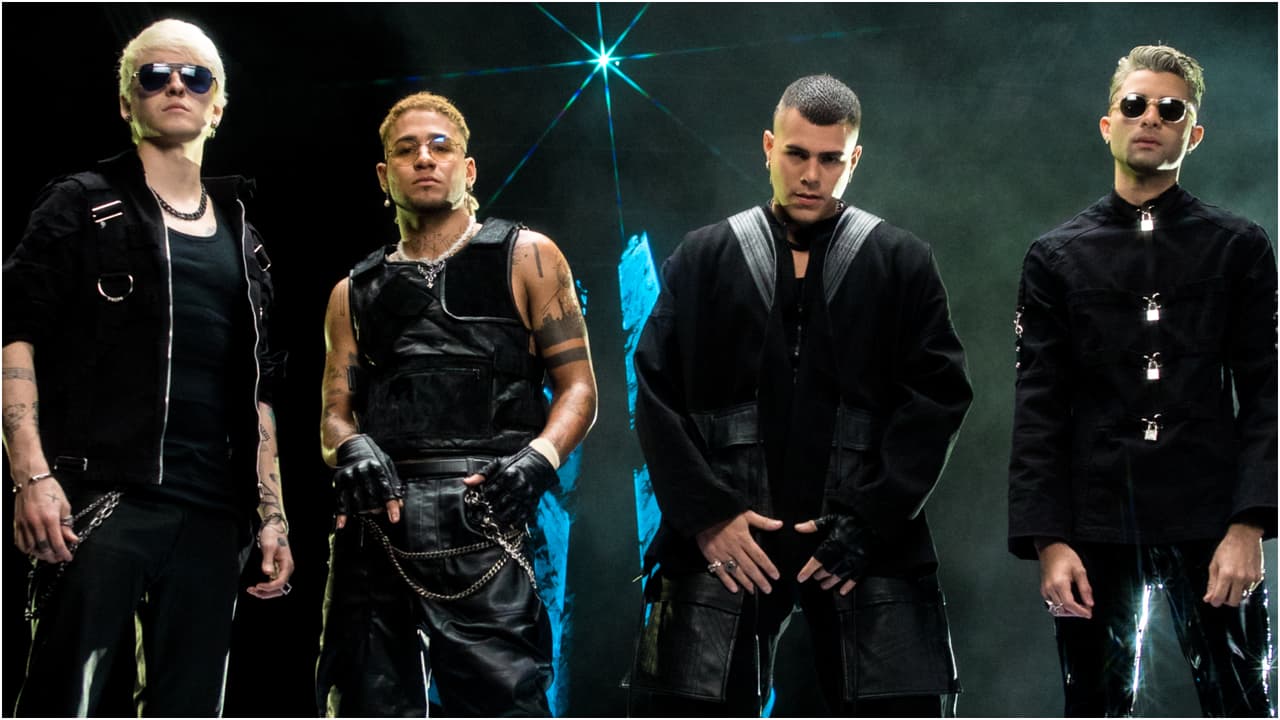 <h3 class="cms-H3-H3"><b>CNCO </b></h3>
<br>Las fans de estos cuatro chicos pueden estar contentas de que estarán en nuestro escenario. CNCO está nominado este año en tres categorías entre las que se encuentra Grupo o Dúo del Año – Pop. La agrupación prepara para estos premios un gran performance de su más reciente hit 'Party, Humo y Alcohol'.