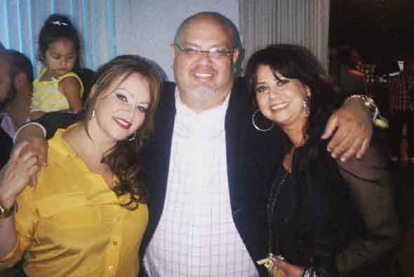 Pete Salgado fue manager, confidente y gran amigo de Jenni Rivera. Él es quien se encarga de relatar su historia con la 'Diva de la Banda' en 'Su nombre era Dolores, la Jenn que yo conocí'.