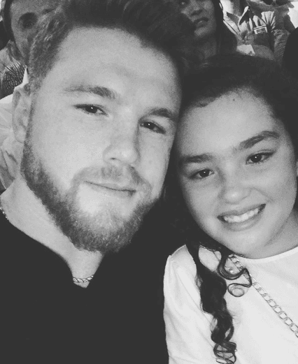 Hasta ese momento, 'Canelo' sólo había reconocido a su hija de 9 años, Emily Cinnamon Álvarez, quien llegó a la vida del boxeador cuando él apenas tenía 17 años de edad.