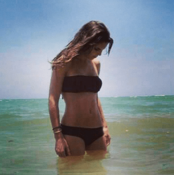 No dejes de verla con toda su sensualidad.