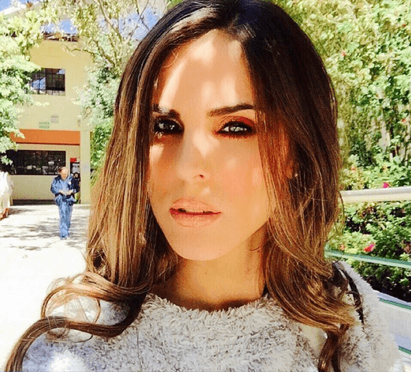 Sus ojos están llenos de misterios. ¿Qué esconderán?