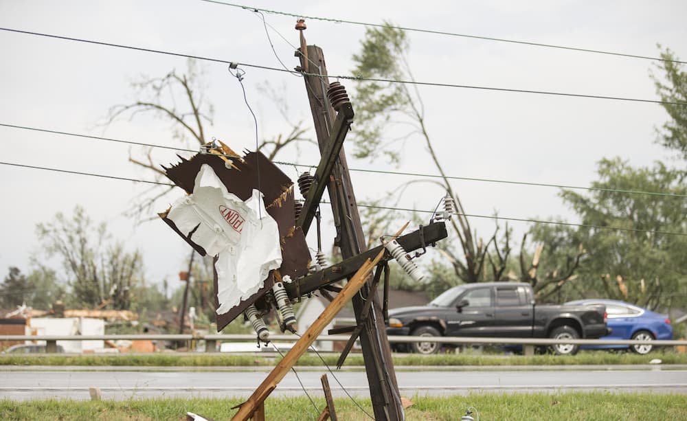El tornado en Kokomo, Indiana, dejó sin servicio eléctrico a decenas de personas