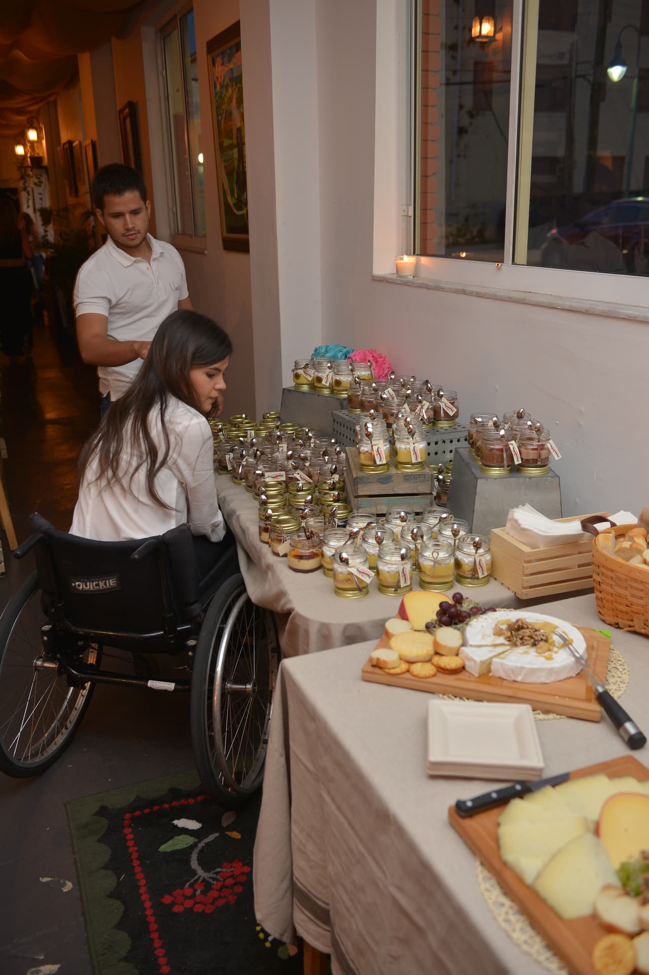 Manuela a menudo da recetas a través de las redes sociales de Univision.