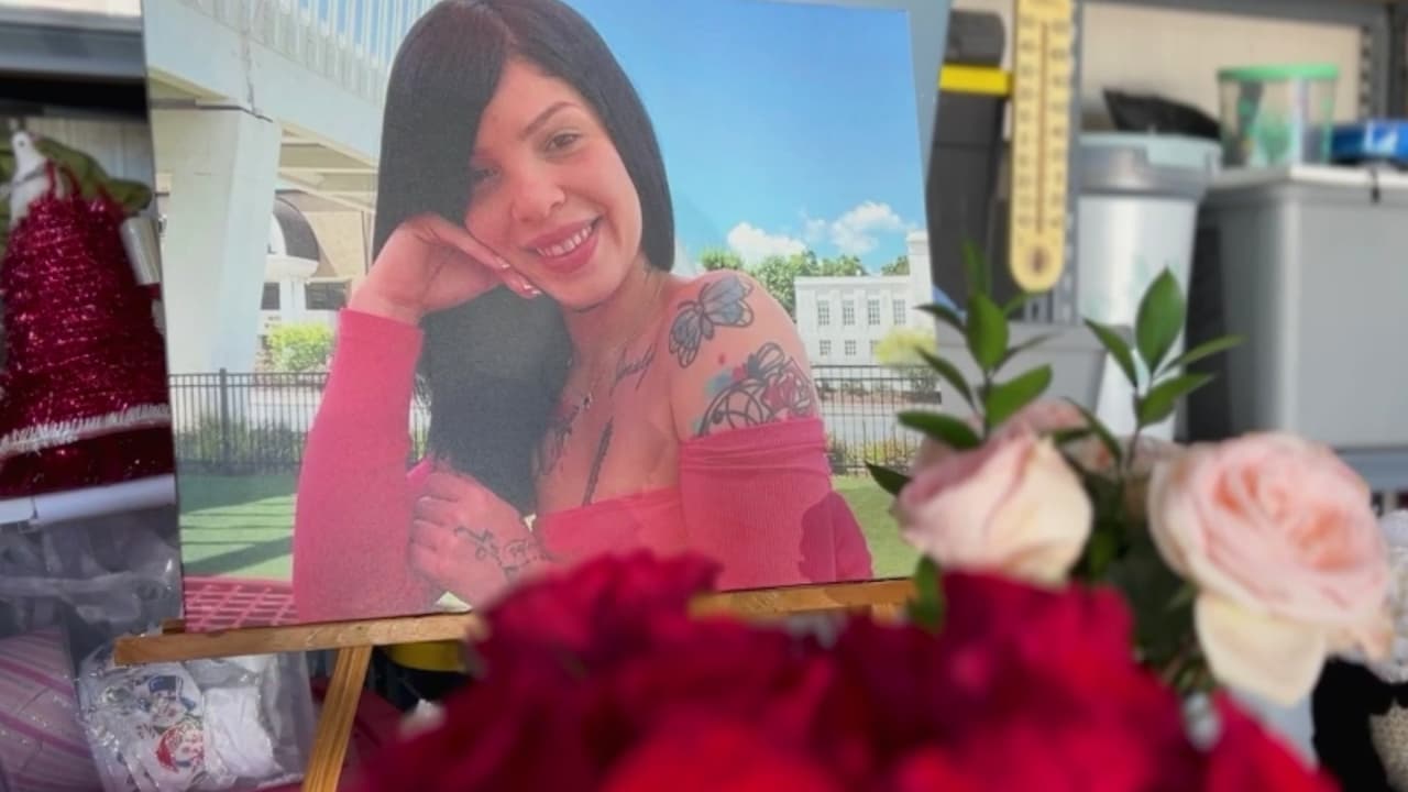Madre exige justicia tras nuevo aplazamiento del juicio por el asesinato de Minelys