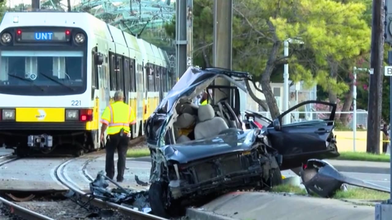 La Línea Azul de DART experimentó
<b>retrasos tras el accidente.</b>