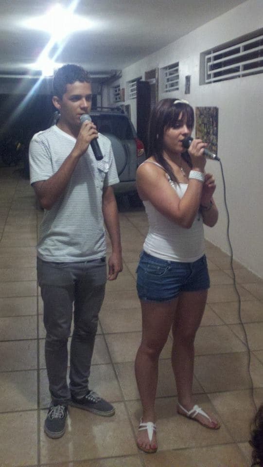 Fabyan pudo lograr su sueño de cantar delante de Ricky. Este chico sí que sabe moverse y nos quedó más que claro con esos pasitos que estuvieron OMG!